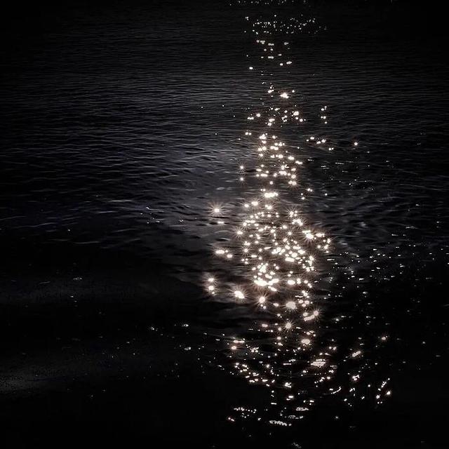 朋友圈壁纸+头像微信，朋友圈壁纸+头像（朋友圈背景图+头像套图）