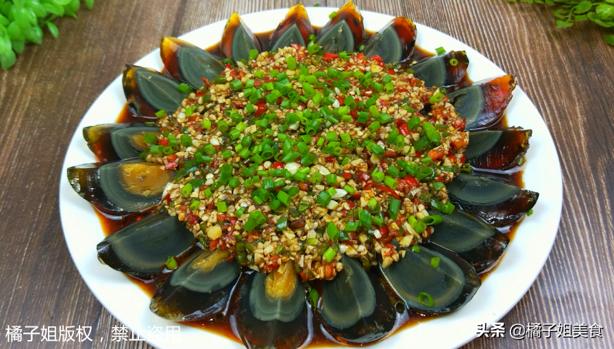 【涼拌皮蛋】做法步驟圖 做法簡單 營養(yǎng)美味 年夜飯必備-起舞食譜網(wǎng)