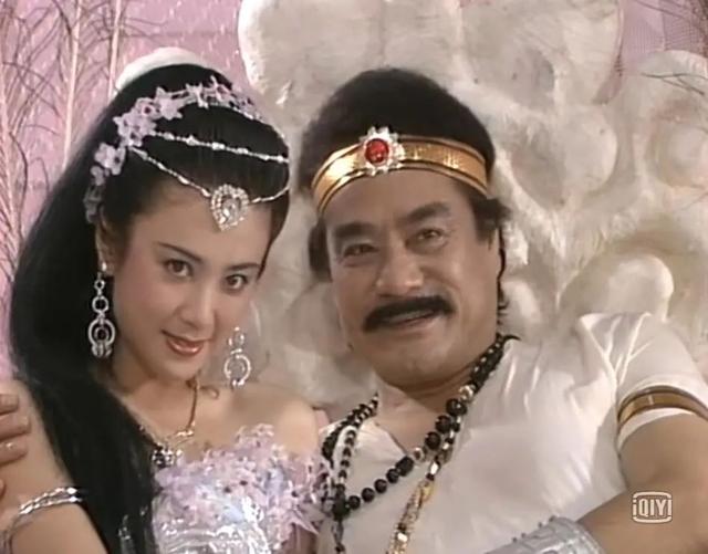 傅艺伟个人资料及简历，傅艺伟的简历（57岁傅艺伟，走到今天该怪谁）