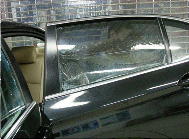 贴膜怎么贴才能没气泡，手机贴膜怎么贴才没有气泡（只要学会这两招）