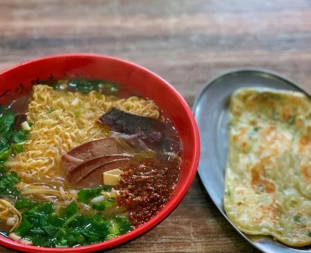 郑州美食排名前十，郑州十大网红餐厅排行榜  留白西餐厅最文艺（郑州市经开区美食盘点TOP10出炉）