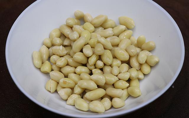 宫爆鸡丁的正宗做法，鲁菜宫保鸡丁最正宗的做法（大厨教你宫保鸡丁的正宗做法）