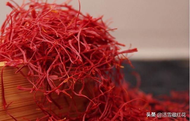 藏红花的食用方法，藏红花食用方法（这样吃吃藏红花）