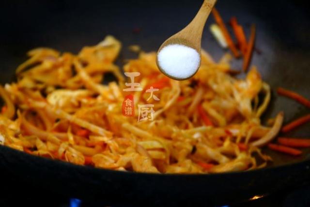 年糕怎么做才好吃，很美味的年糕怎么做好吃又简单（好吃才是硬道理）