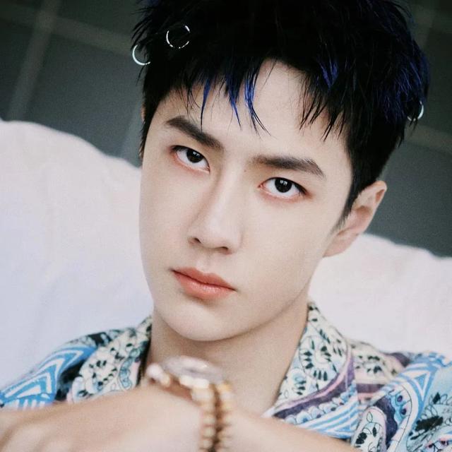 男头。忘掉种过的花，微信头像，男头。忘掉种过的花，重新开始。（“其实我不太懂喜欢）