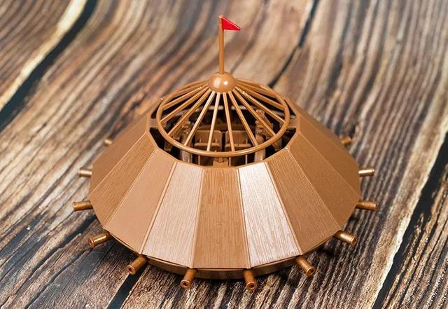 专门介绍达芬奇发明的书，关于介绍达芬奇的书（还原达·芬奇手稿中的神奇设计）