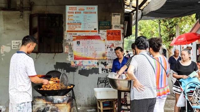 酸奶麻花能放多久 武汉粮道街酸奶大麻花哪个味道最好吃，酸奶麻花能放多久（我们翻遍了武汉的12条街）