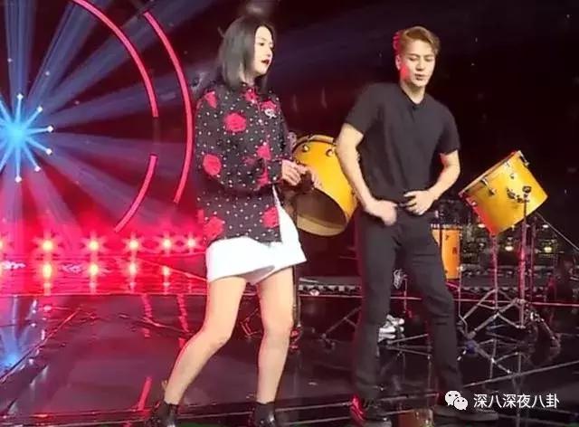 王嘉尔嘎嘎的名字怎么来的,王嘉尔的外号嘎嘎怎么来的(王嘉尔被大家熟知是他回国后参加的综艺) 王嘉尔嘎嘎的名字怎么来的,王嘉尔的外号嘎嘎怎么来的(王嘉尔被大家熟知是他回国后参加的综艺)