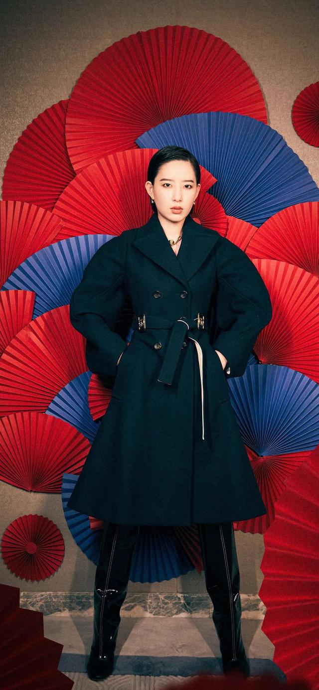 微微风簇浪下一句，微微风簇浪下一句是啥（散作满河星。《舟夜书所见）