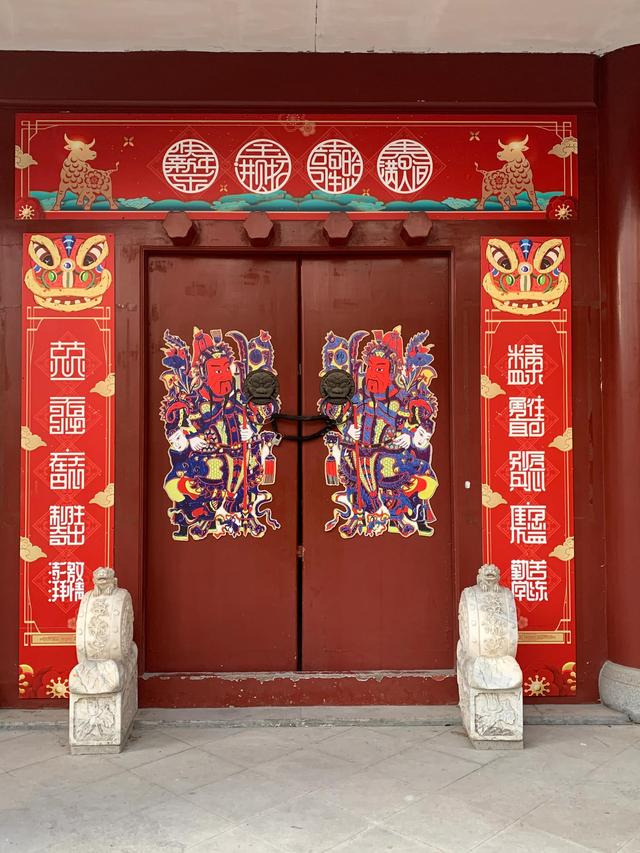 独匠心打一成语疯狂猜成语，猜谜有意打一成语（四个字组成一个字“对联”）