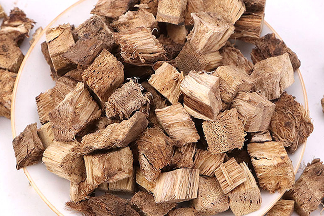 本草图经作者是谁，《本草图经》的作者（芎藭 蘼蕪 藁本）