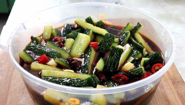 青瓜怎么做好吃，青瓜怎么做简单又好吃（教你5种黄瓜特色吃法）