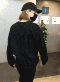 我与曹贼有何异下一句，我与曹贼有何异全句（知其身之误。贪恋他人娇妻）