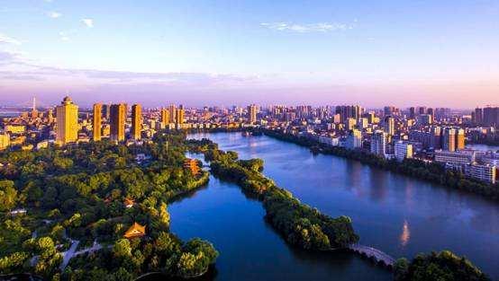 现任最年轻的省部级高官，全国最年轻正部级干部（全国最年轻省部级领导）