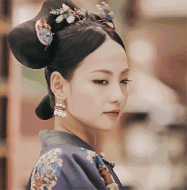 妻子团们为什么孤立张嘉倪，推秦岚、打场记、怼记者…张嘉倪综艺被孤立