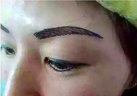 韩国半永久性化妆，什么是韩国半永久化妆（被“韩式半永久”骗了的女人）