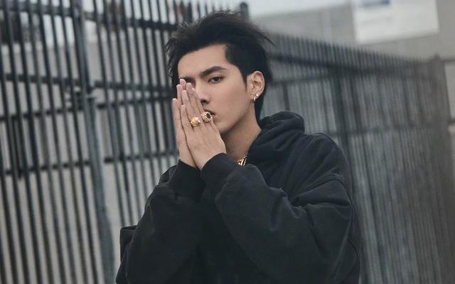 吴亦凡QQ头像微信，吴亦凡QQ头像（吴亦凡发澄清声明却有3处锤实自己）