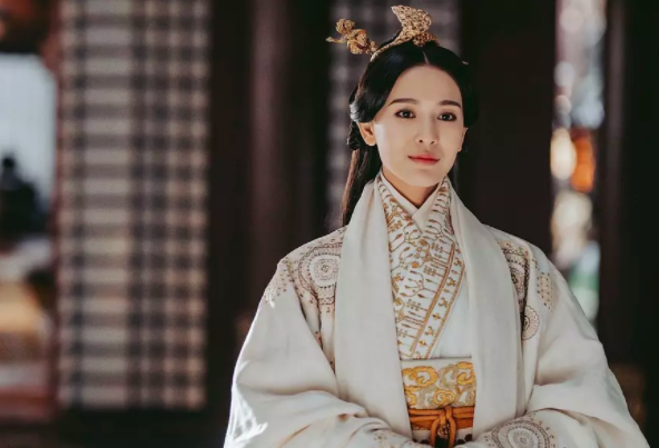 皓镧传公主雅结局，皓镧传公主雅身份什么时候揭穿（皓镧传：公主雅一心喜欢嬴异人）