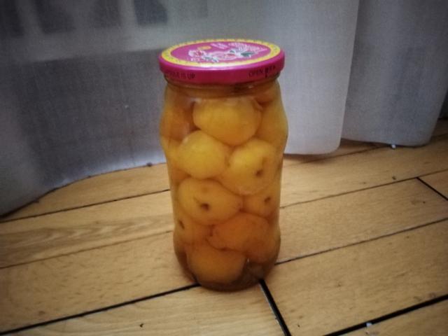 山楂罐头家庭自制法，怎样自己在家做山楂罐头（怎样自制山楂罐头）
