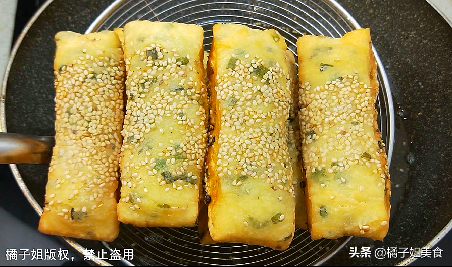 一個美味的面粉小吃做法 看著誘人吃的過癮-起舞食譜網