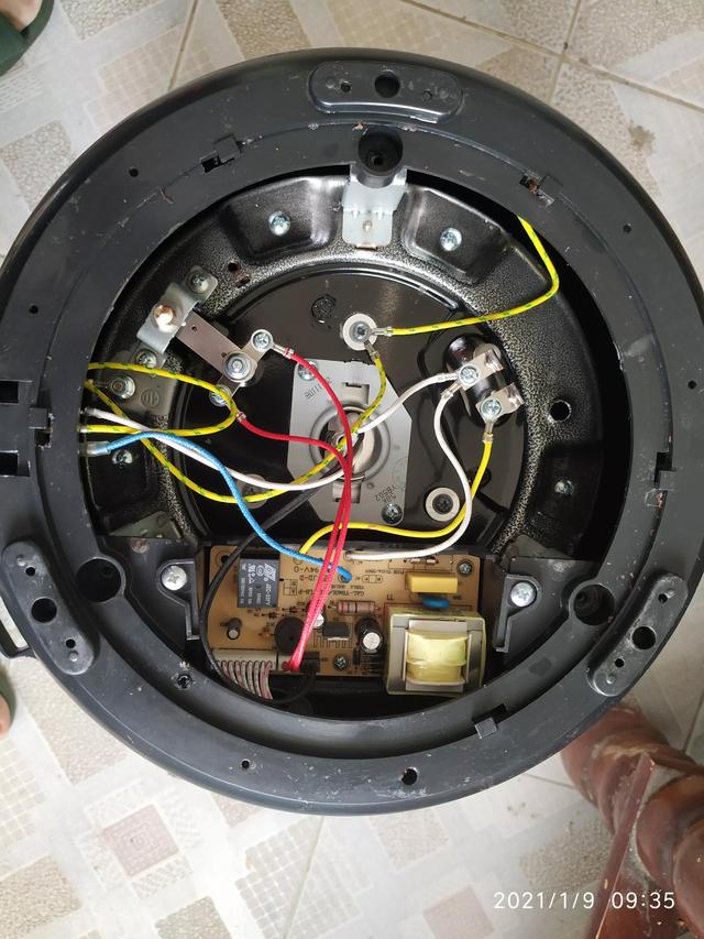 压力锅漏气原因及处理，电压力锅漏气怎样办