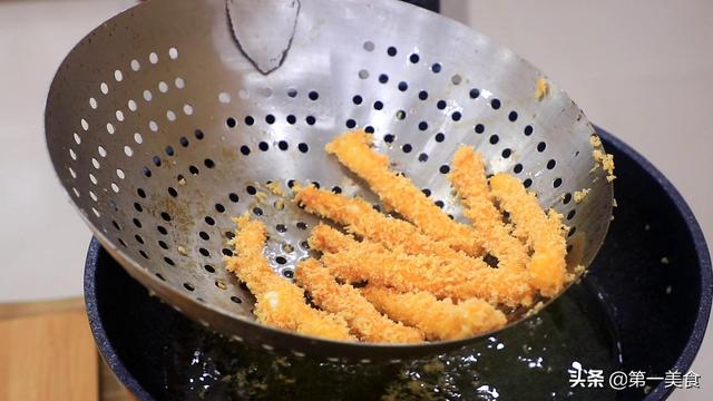 薯条的制作方法，薯条的制作方法之一（在家就能做出和肯德基一样的酥脆薯条）