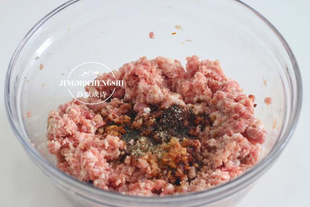 蒸肉饼放些什么料才好吃怎样做，蒸肉饼用什么肉（学会再也不用买）