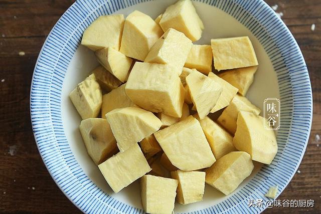 糯米酒怎么做甜汤，糯米酒甜汤的家常做法（冬日驱寒养胃的一碗甜汤）