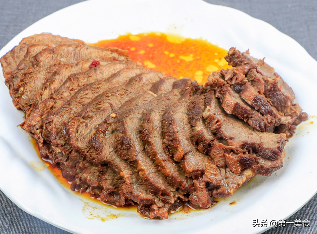 酱牛肉的正确做法，家常酱牛肉的正确方法与配料（这盘酱牛肉，秒杀一切熟食店）