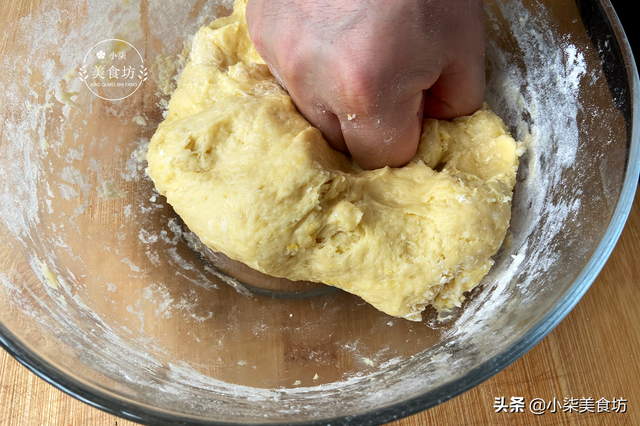 蒙古果子的做法，蒙古果子做法和配方（2碗面粉打3个鸡蛋）