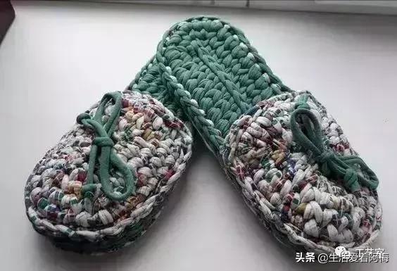 新手勾鞋子一步一步教，鞋子的钩法详解简单几步教会你（是时候为家人钩织地板拖了）