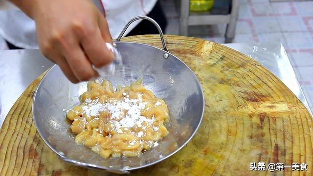 尖椒鸡丁最正宗的川菜做法，麻辣口味代表之一辣子鸡丁