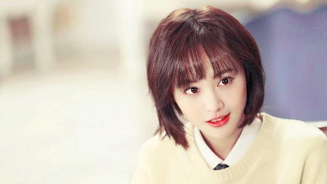 郑爽的简介，郑爽简介和资料大全（她爸和她一起改姓）