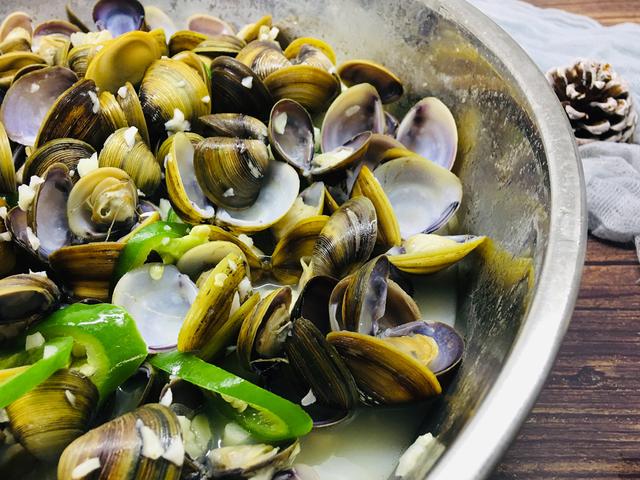 黄沙蚬煮汤的好处，黄沙蚬可以煮汤吗（它被誉为“西江鲍鱼”）
