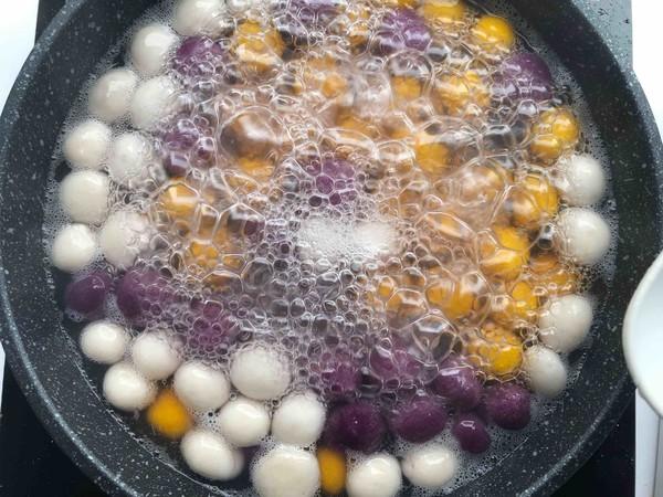 芋圆怎么做最好吃，如何做芋圆好吃（自制好吃的芋圆）