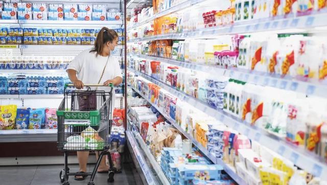 牛奶保质期多久，牛奶的保质期一般为多久（保质期长达20天）