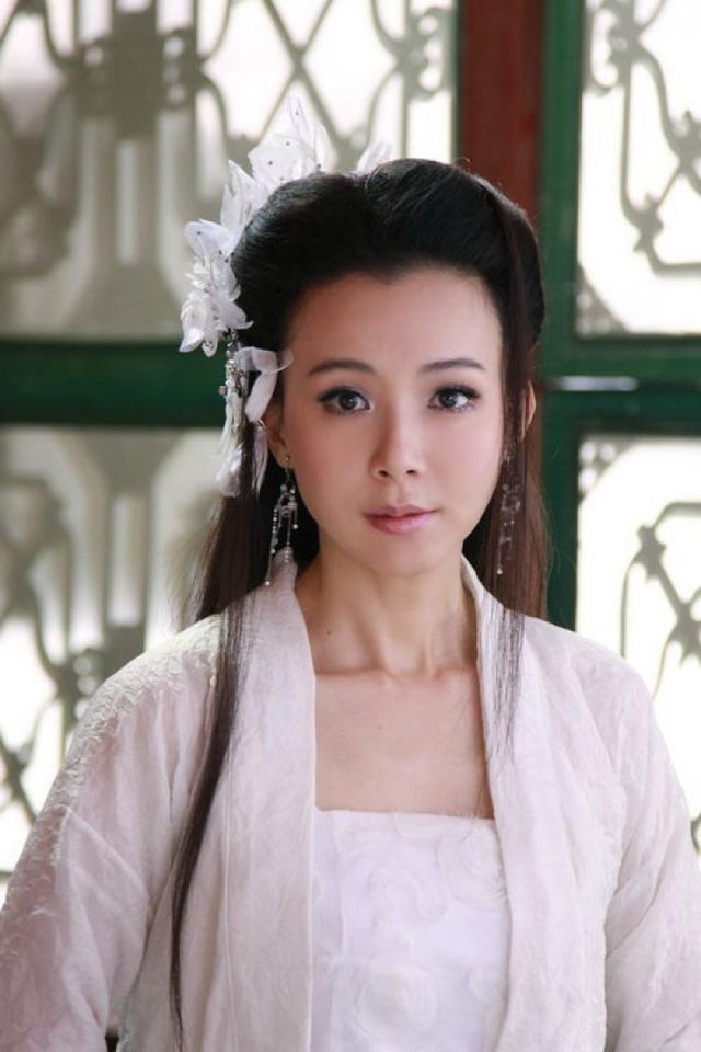 绝代双骄小仙女是谁演，新绝代双骄小仙女扮演者（20年前的《绝代双骄》才叫美女如云）
