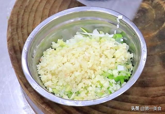 炒杂酱怎么炒（想吃杂酱面不用下馆子了）