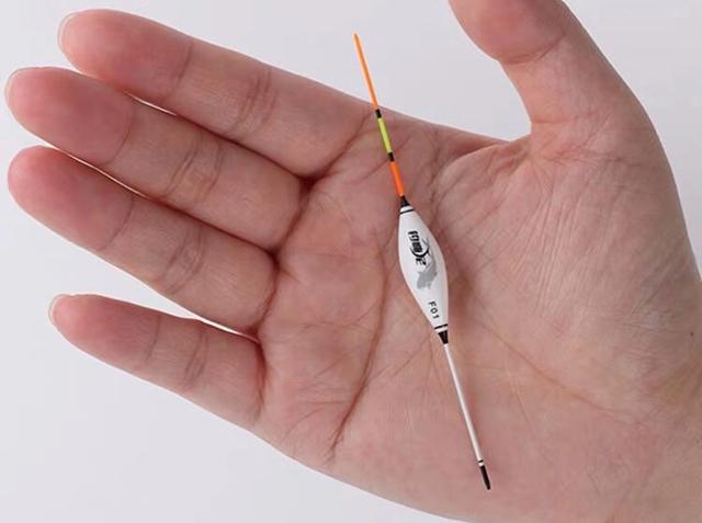 鱼漂的种类有哪些，鱼漂有啥区别（它们俗称钓鱼人的“眼睛”——解析各种类型鱼漂的特点及针对鱼群）