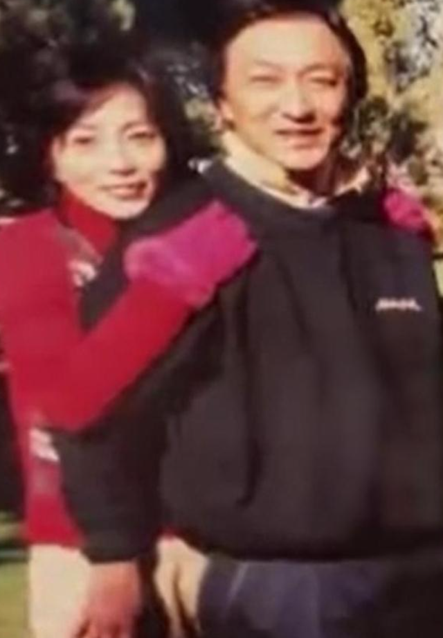 苑琼丹爆料，苑琼丹爆了什么料（苑琼丹上节目罕提家庭婚姻）