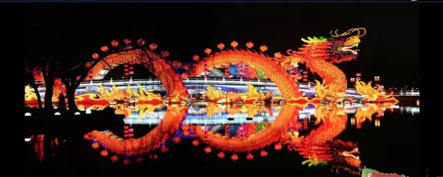 2020年大雁塔喷泉几点开始，大雁塔喷泉2020年12月（升级改版后的大雁塔喷泉表演时间公布）