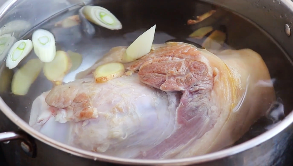 图片[3]-【肘花】做法步骤图 没有腥味 一点也不油腻-起舞食谱网