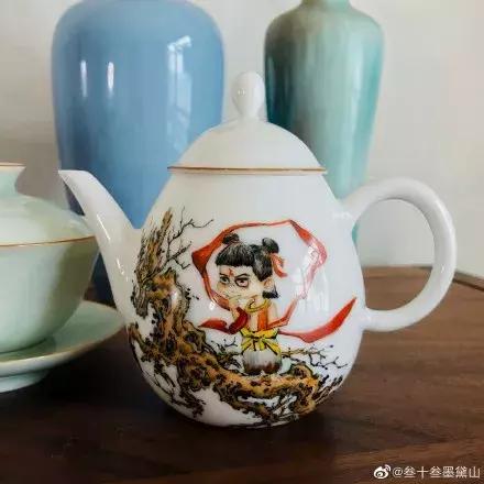 简笔画鸡腿的画法，简笔画鸡腿的画法大全（先这样、再这样就好了）