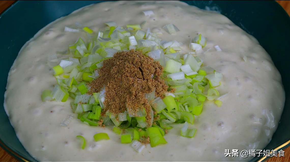 圖片[4]-【油巴子】做法步驟圖 外皮酥脆 內(nèi)里柔軟 無(wú)需揉面搟面 懶人早-起舞食譜網(wǎng)