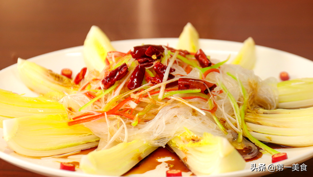 粉丝娃娃菜的做法，粉丝的做法大全家常菜（教你速成好吃的粉丝娃娃菜）