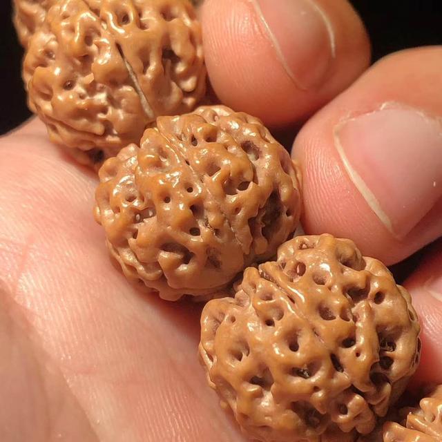 凝脂是什么意思，金刚菩提中的“凝脂”