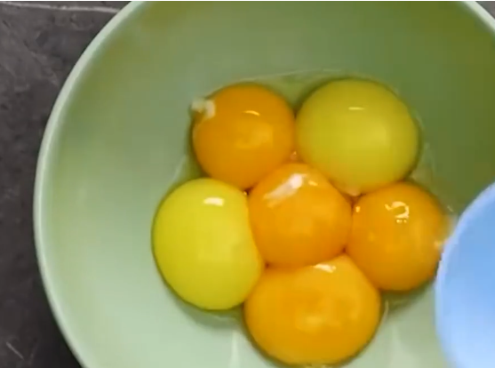 晚上能吃鸡蛋吗，晚上能吃鸡蛋么（答案是这样的，以后别乱吃了）