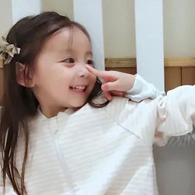 林沁:你是那个特别的人，微信头像，林沁:你是那个特别的人（情侣头像，你就一个，你很特别）