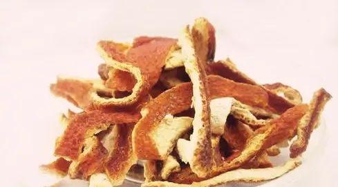 橘子皮的功效与作用及食用方法有哪些，橘子皮酵素的功效与作用（还控压、降血脂）
