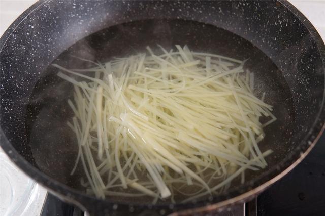 土豆有几种吃法，土豆的小吃做法大全（分享土豆的8种做法）